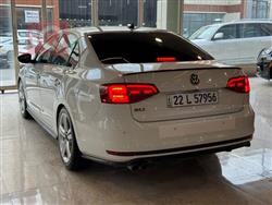 ڤۆڵکسواگن جێتا